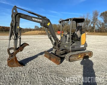 Main image Volvo ECR40D