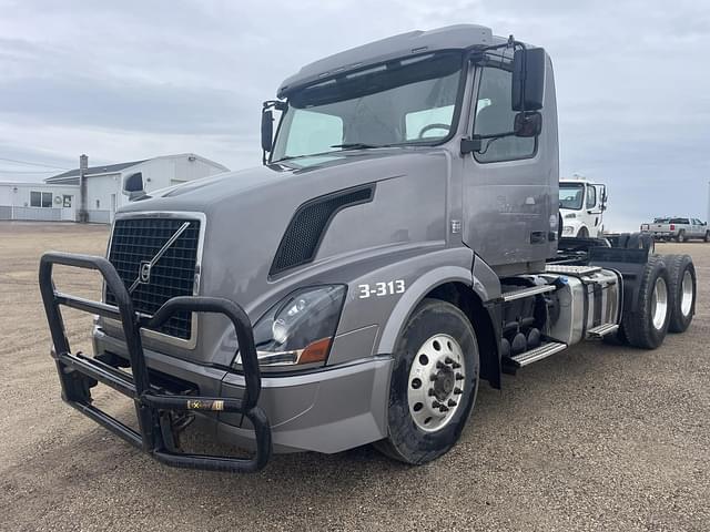 Image of Volvo F613 equipment image 1
