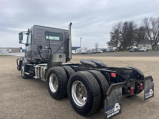 Image of Volvo F613 equipment image 3