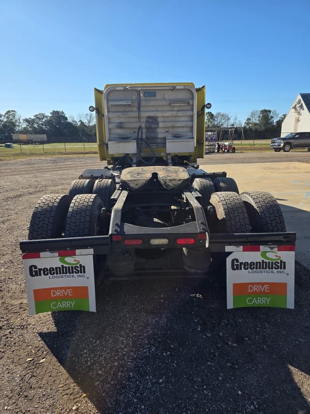 Image of Volvo D13 equipment image 4