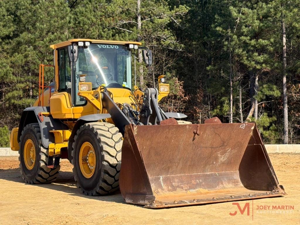 2017 Volvo L70H Equipment Image0