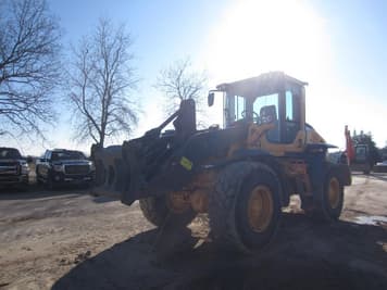 Main image Volvo L70H