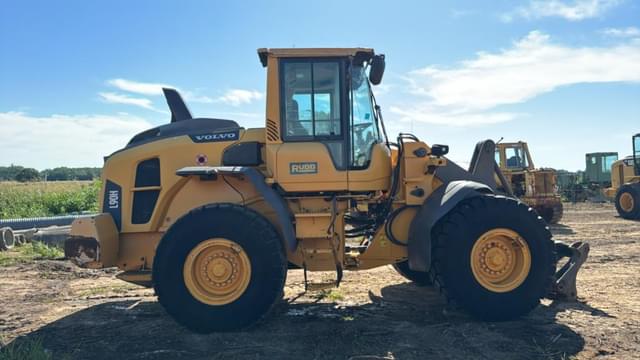 Image of Volvo L90H equipment image 2