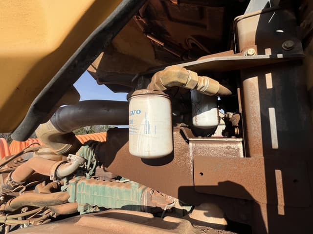 Image of Volvo SD115B equipment image 4