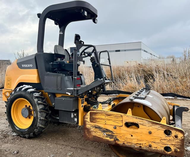 Image of Volvo SD45D equipment image 4