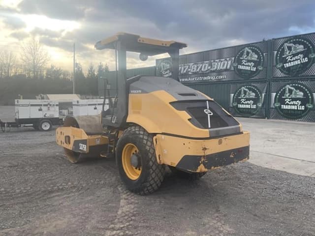 Image of Volvo SD75B equipment image 1