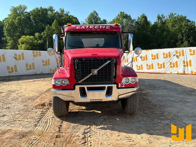 Image of Volvo VHD equipment image 1