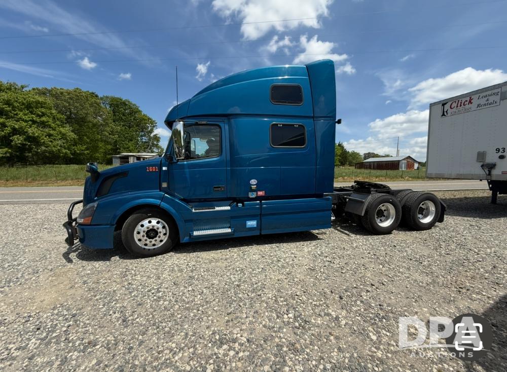 Image of Volvo VNL780 Primary image