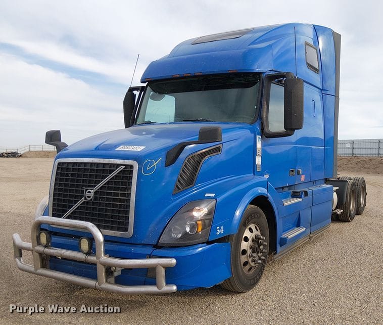 2017 Volvo VNL Equipment Image0