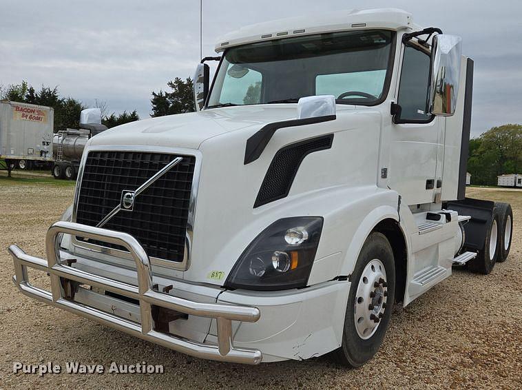 Image of Volvo VNL Primary image