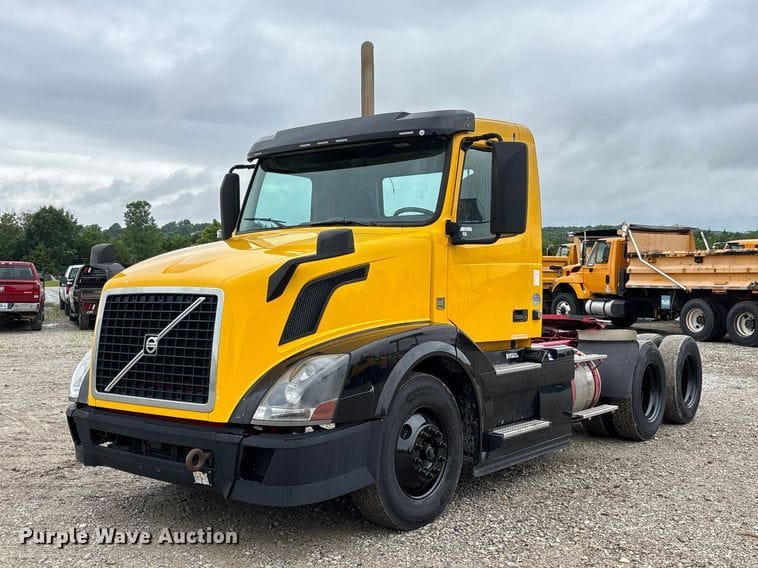 2017 Volvo VNL Equipment Image0
