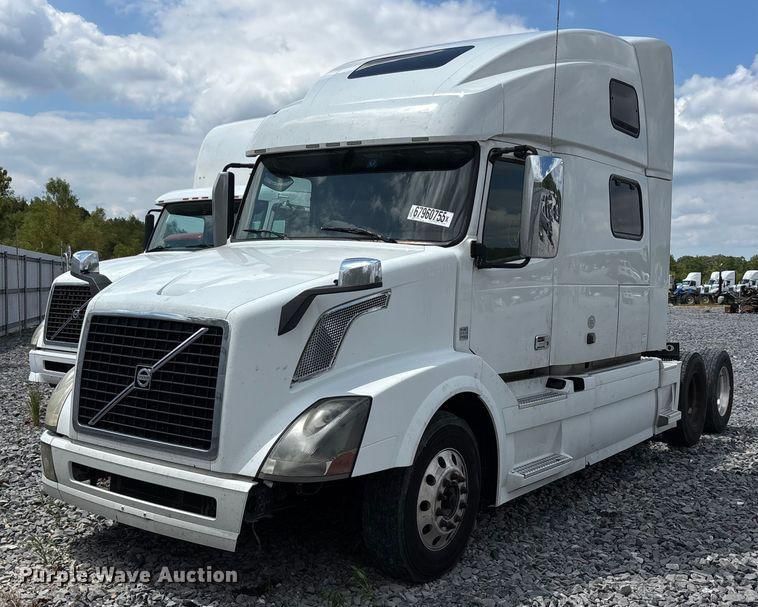 2017 Volvo VNL Equipment Image0