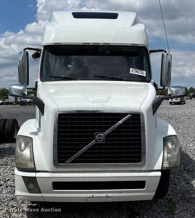 Image of Volvo VNL equipment image 1