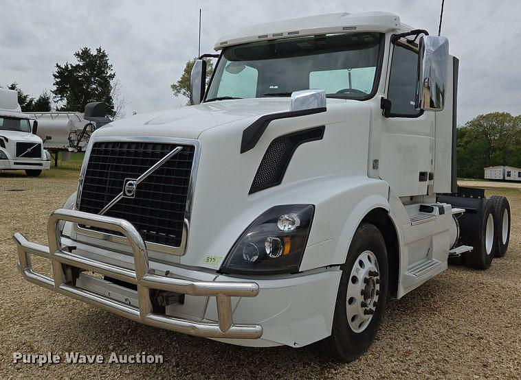 Image of Volvo VNL Primary image