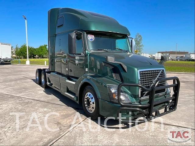 Image of Volvo VNL equipment image 3