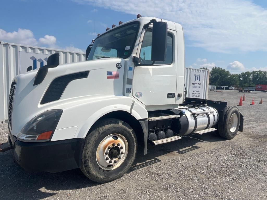 2017 Volvo VNL Equipment Image0