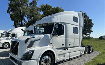 Main image Volvo VNL42780