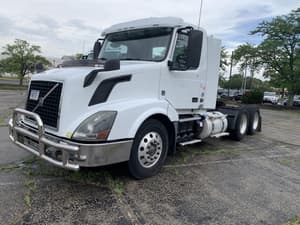 2017 Volvo VNL64T300 Image