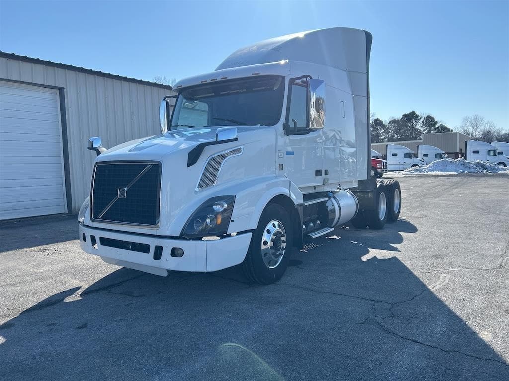 Image of Volvo VNL64T630 Primary image