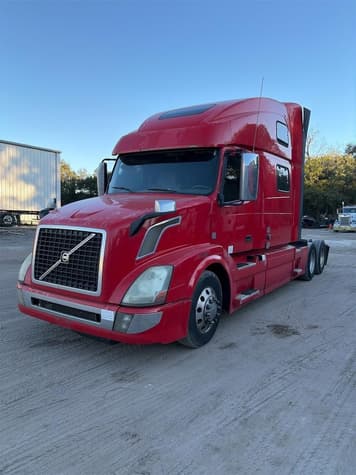 Main image Volvo VNL64T780