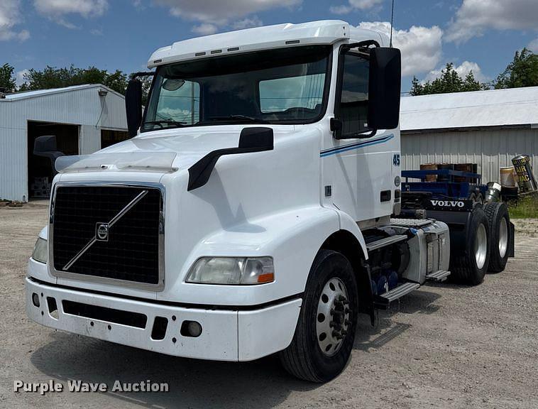 Image of Volvo VNM Primary image