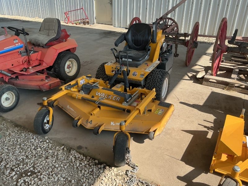 2017 Walker MH38I Equipment Image0