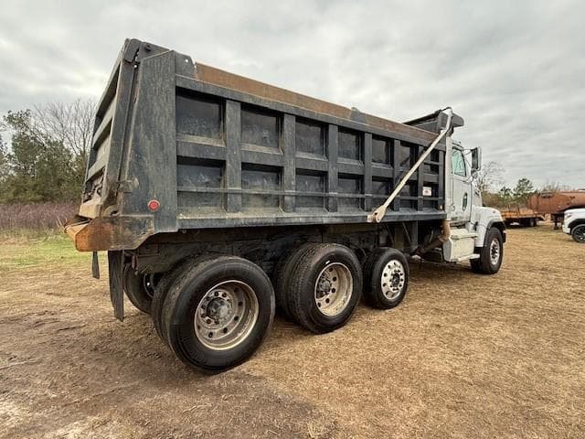 Image of Western Star 4700 equipment image 2