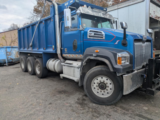 Image of Western Star 4700SF equipment image 2