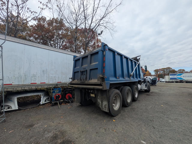 Image of Western Star 4700SF equipment image 3