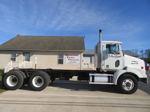 Image of Western Star 4800 equipment image 4