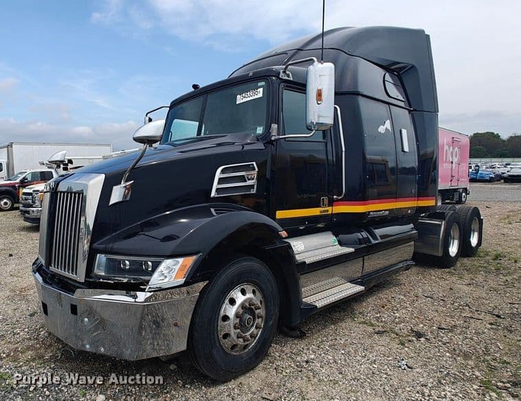 Image of Western Star 5700XE Primary image