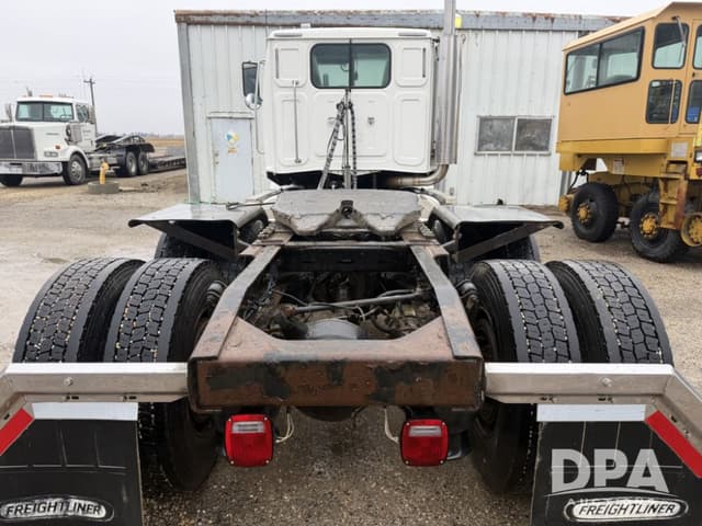 Image of Western Star 4900SB equipment image 3