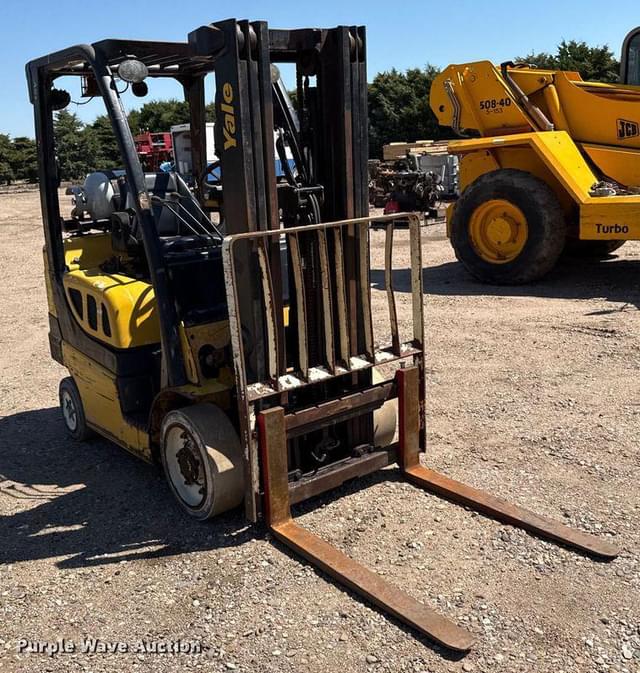 Image of Yale GLC050VXNDSE083 equipment image 2
