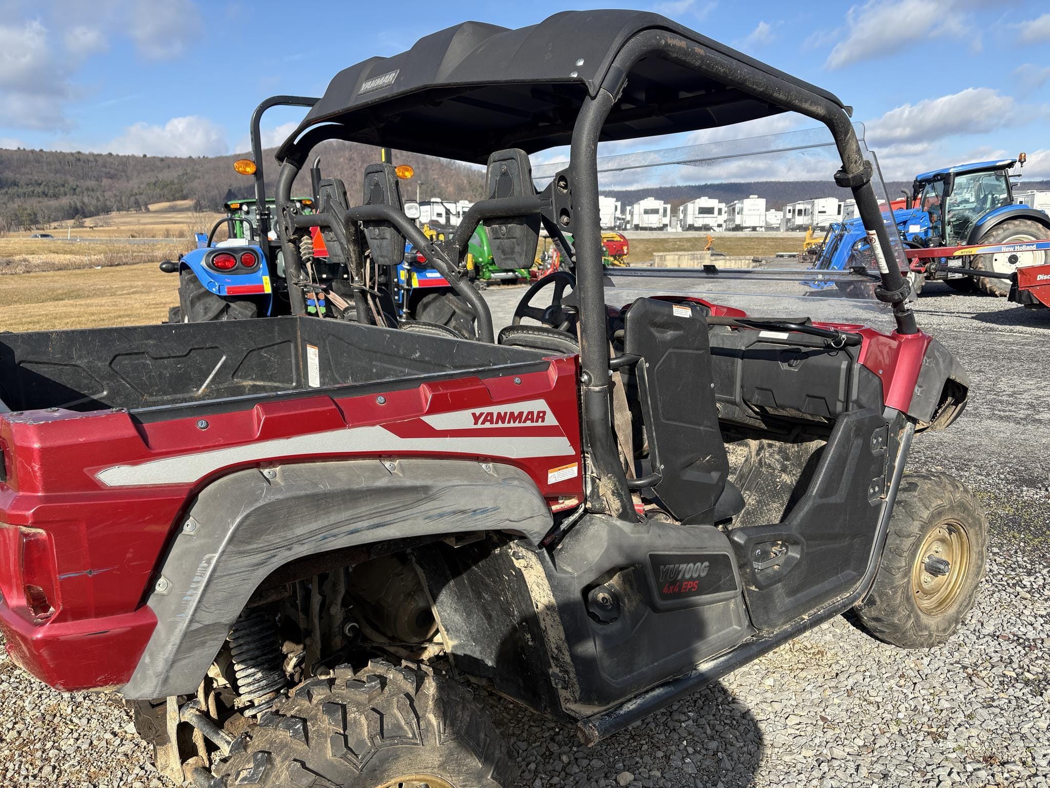 2017 Yanmar YU700G Equipment Image0