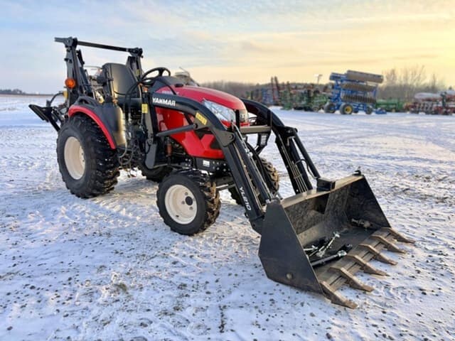 Image of Yanmar SA424 equipment image 1