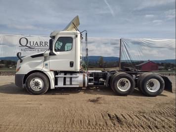 Main image Freightliner Cascadia
