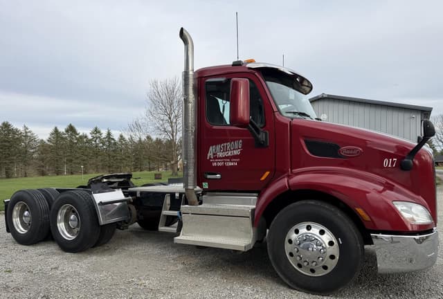 Image of Peterbilt 579 equipment image 1
