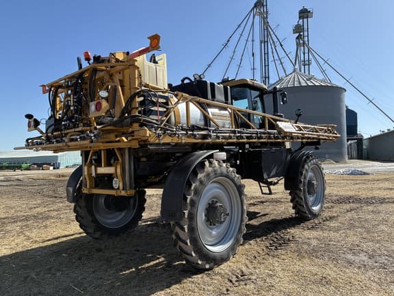 Image of RoGator RG1100C equipment image 4