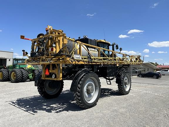 Image of RoGator RG1300C equipment image 4