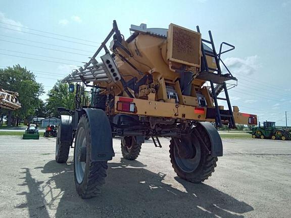 Image of RoGator RG1300C equipment image 4