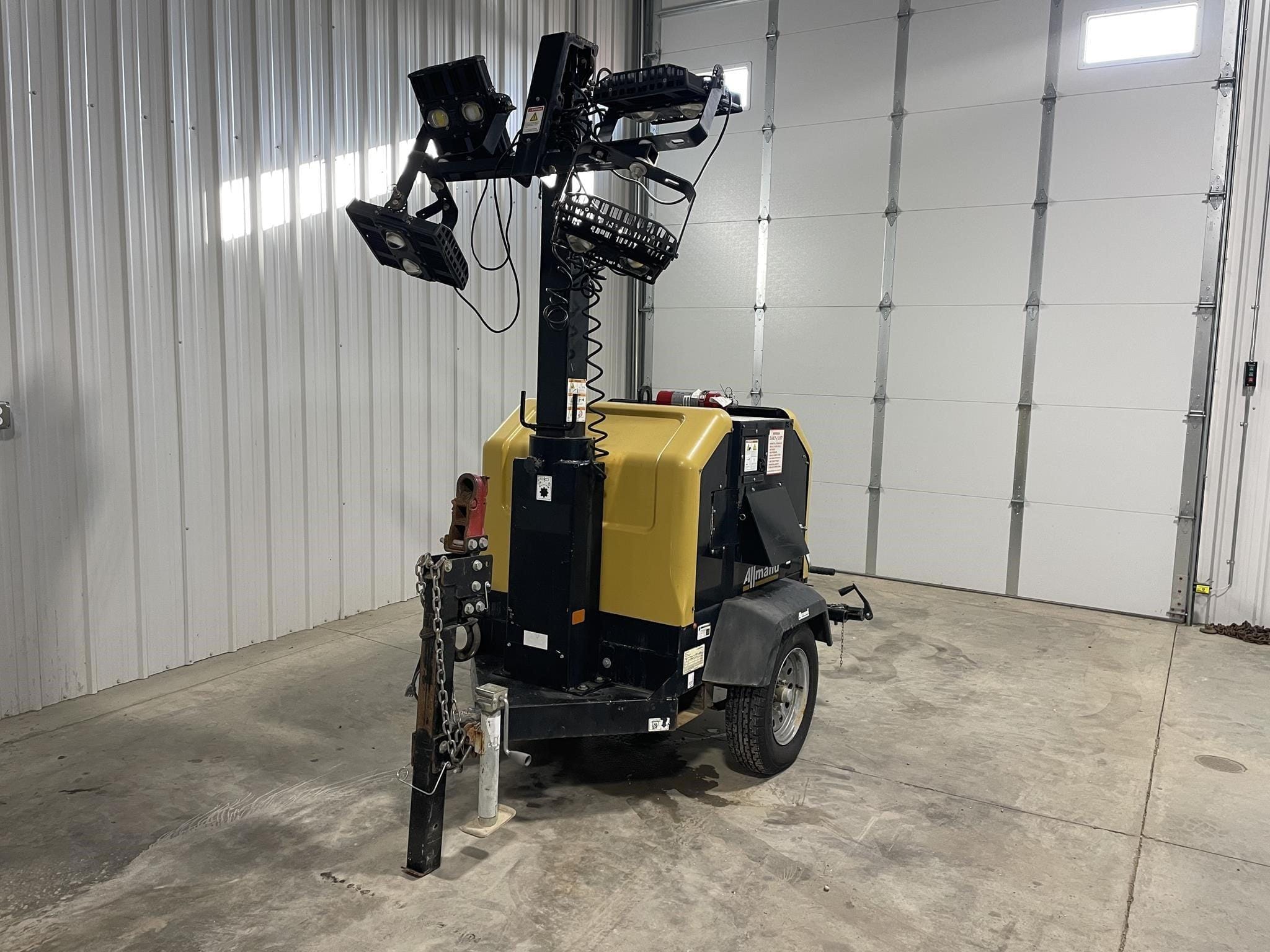2018 Allmand  Night-Lite V-Series  Equipment Image0