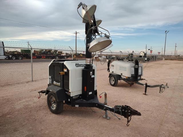 Image of Allmand Night-Lite V-Series equipment image 3