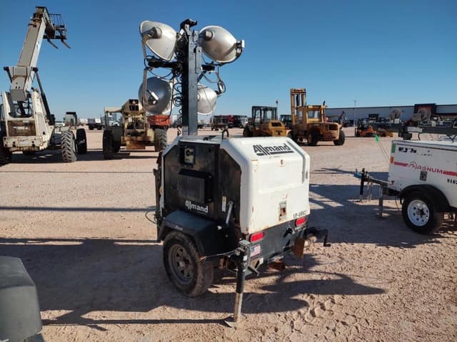 Image of Allmand Night-Lite V-Series equipment image 1