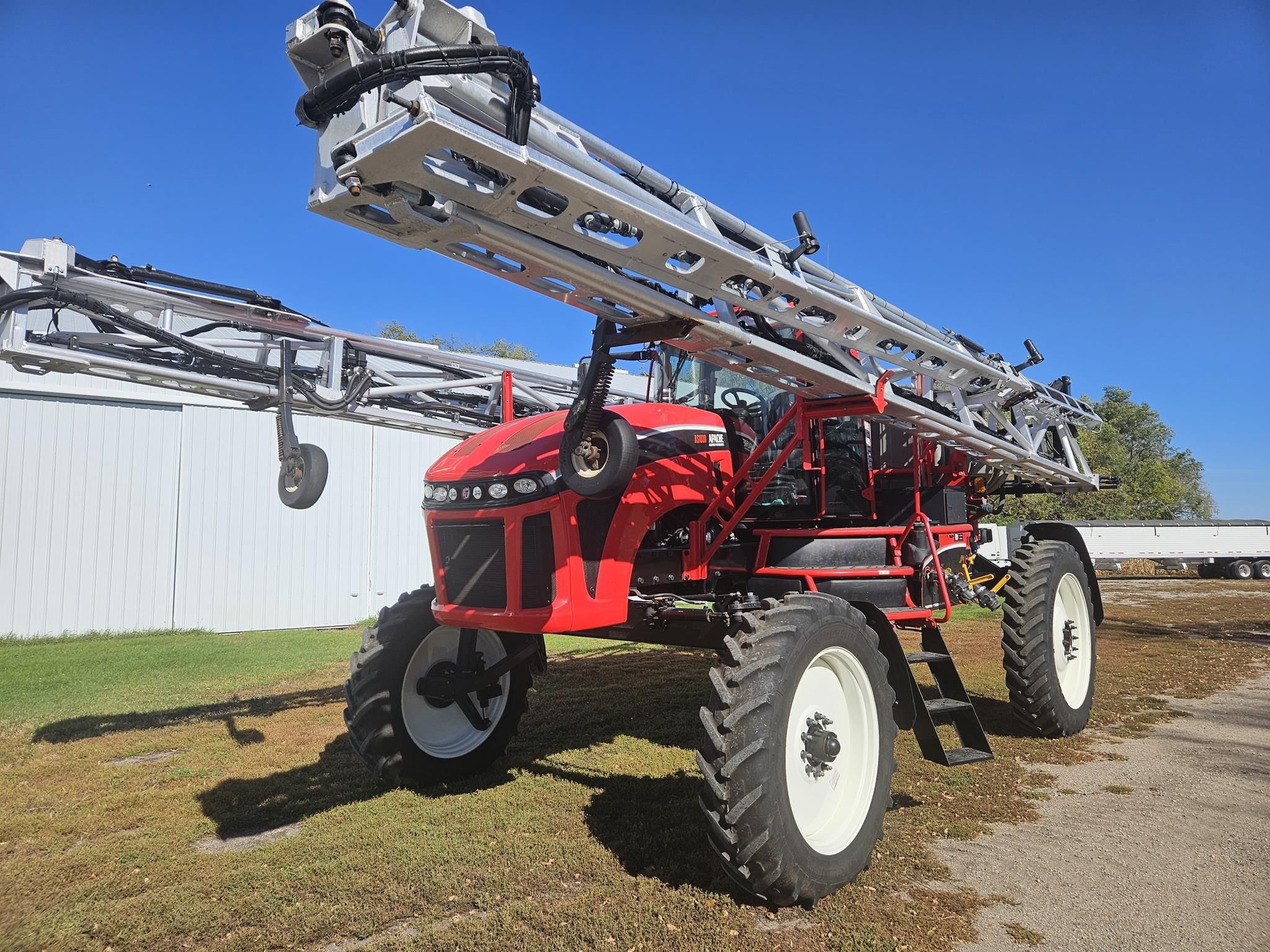 2018 Apache AS1030 Equipment Image0