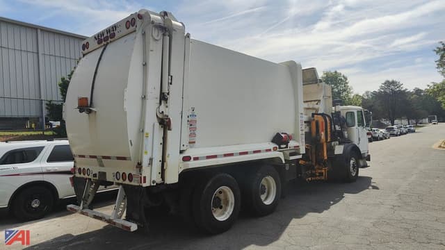 Image of Autocar ACX64 equipment image 4