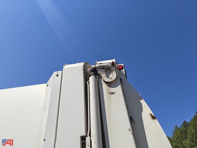 Image of Autocar Xpeditor equipment image 3