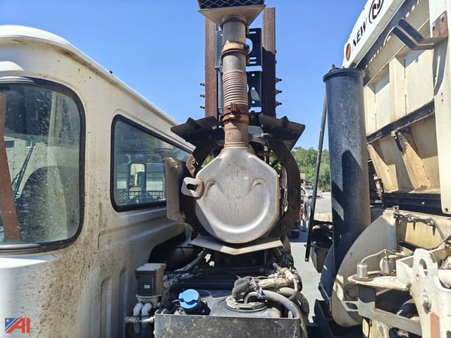 Image of Autocar Xpeditor equipment image 1