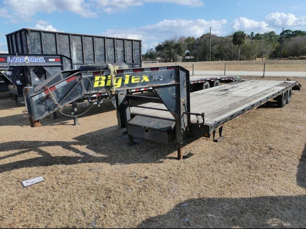 2018 Big Tex 14GN-28+5 Equipment Image0