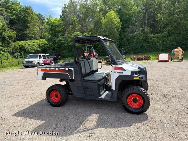 Image of Bobcat 3400 equipment image 3
