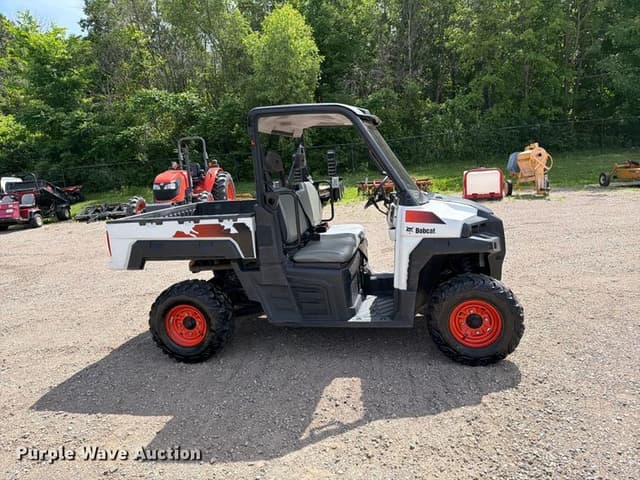 Image of Bobcat 3400 equipment image 3